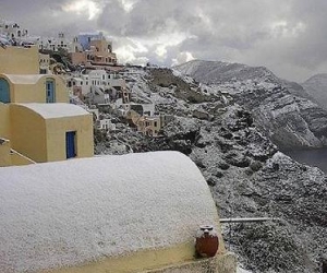 雪后圣托里尼 蓝白天堂秒变纯白圣境