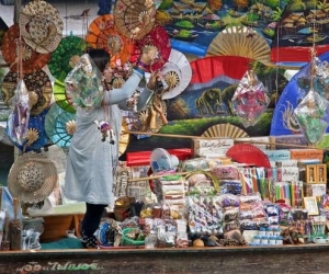 别错过!泰国最值得一去的7个水上市场